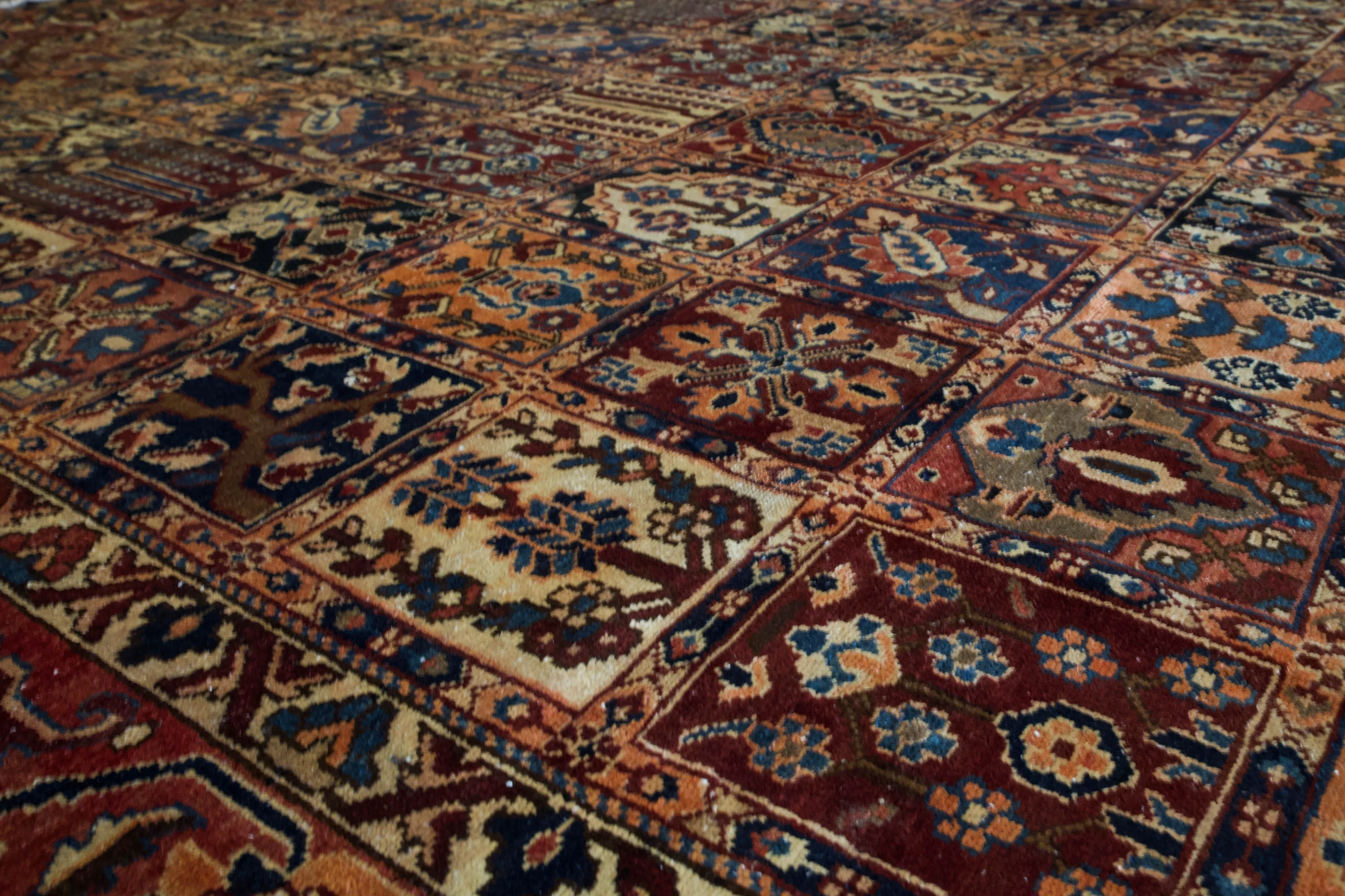 Old Persian Bakhtiari Rug