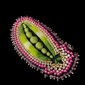 Peapod Brooch