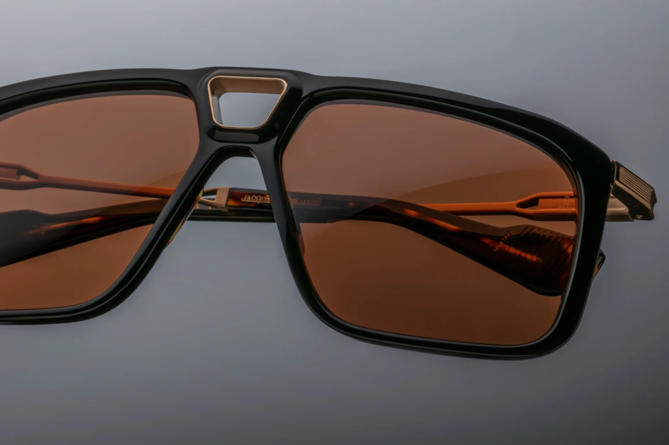 SAVOY-Noir / Dark Tuscan / Dark Gold