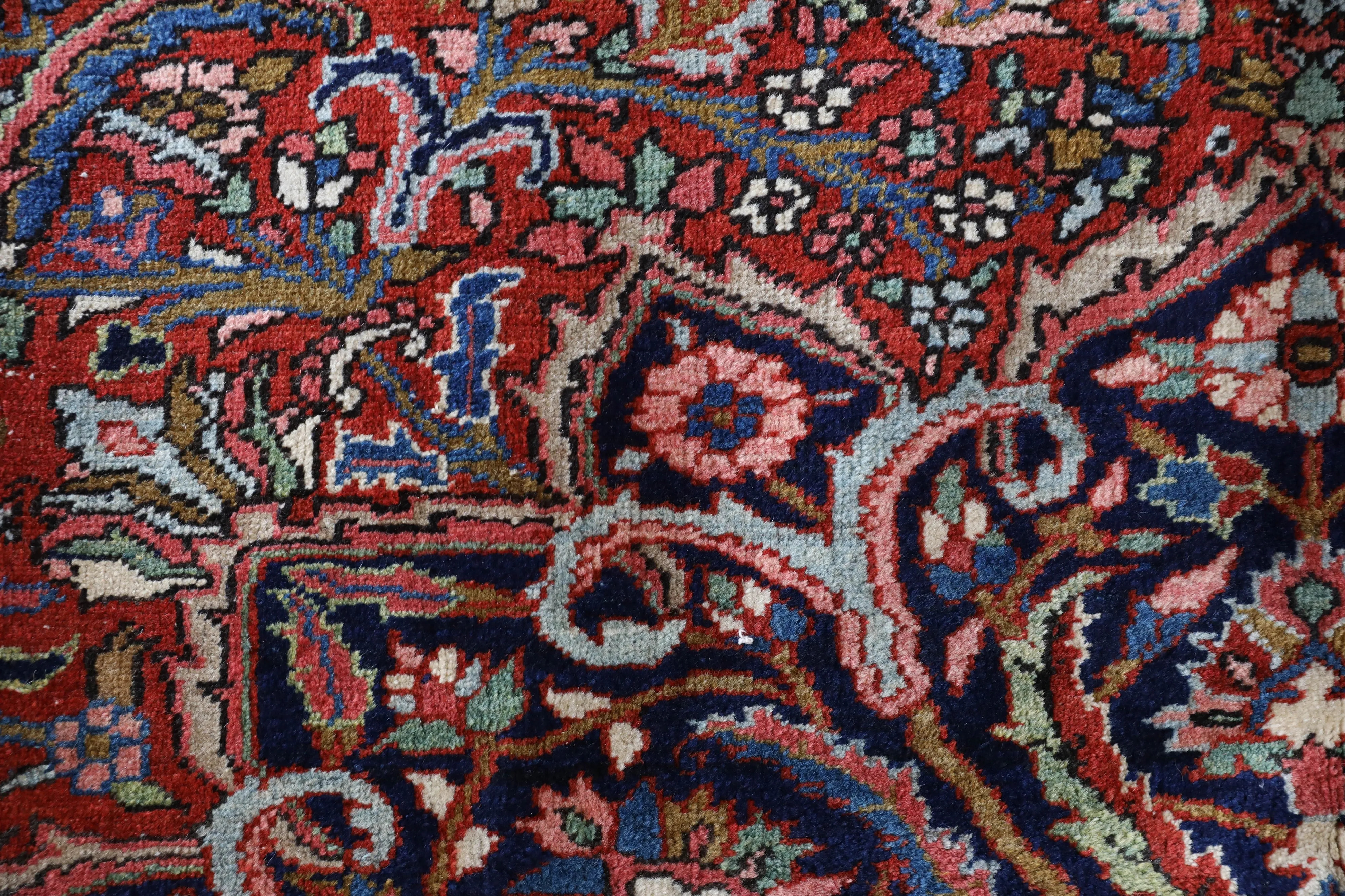 Semi-antique NW Persian Heriz Rug 8'4"x11'8"