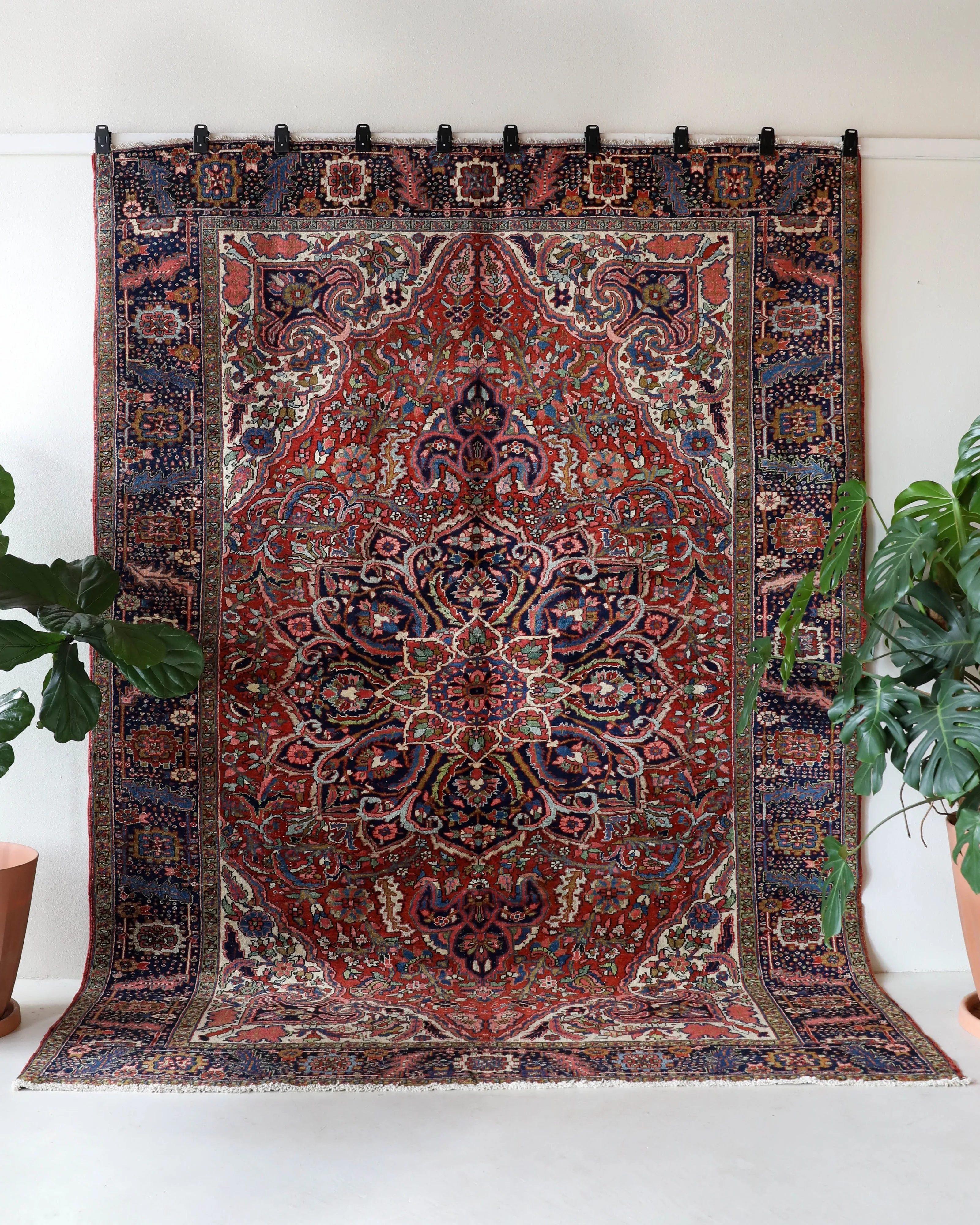 Semi-antique NW Persian Heriz Rug 8'4"x11'8"