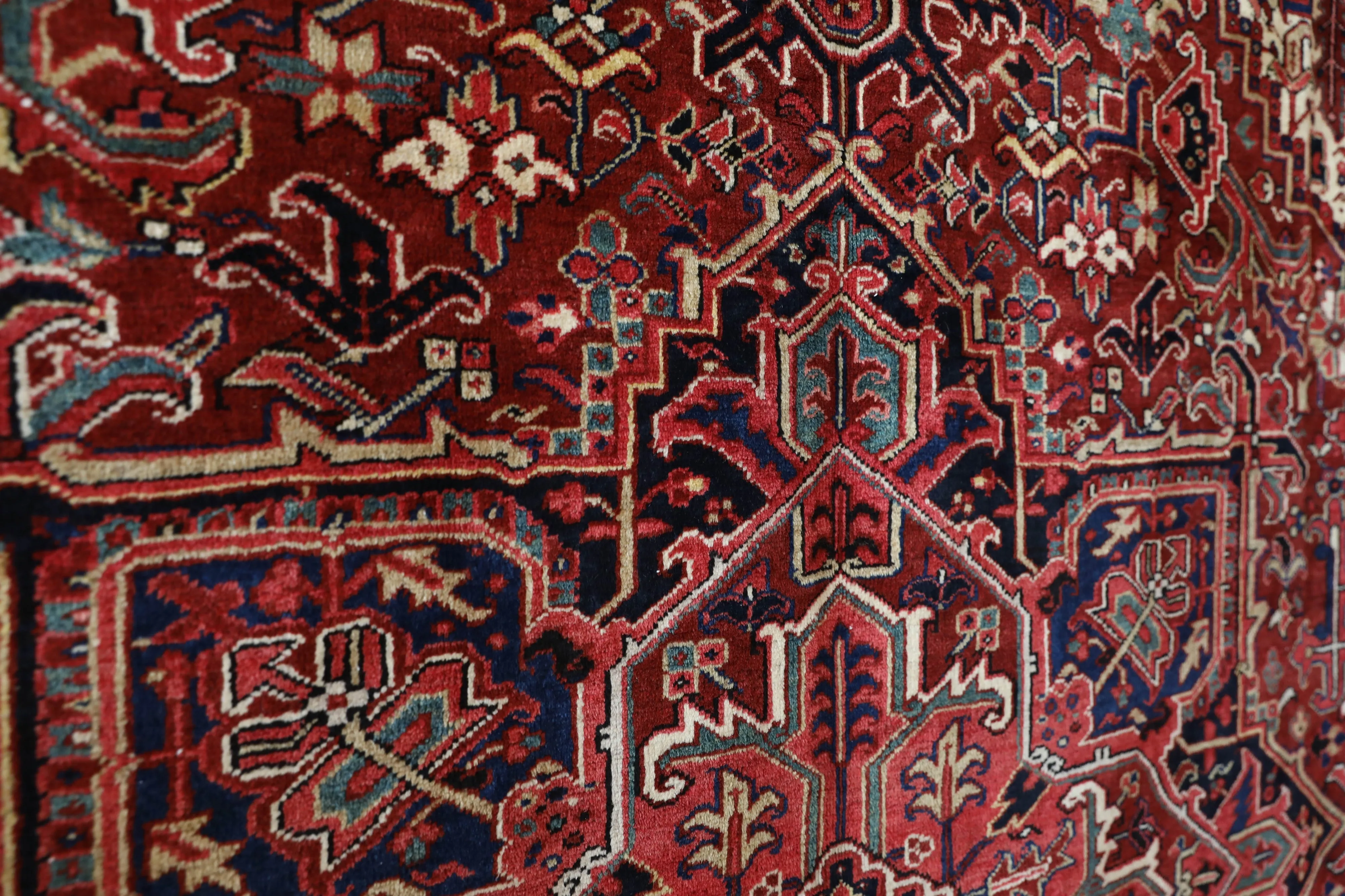 Semi-antique NW Persian Heriz Rug 9'7"x12'3"