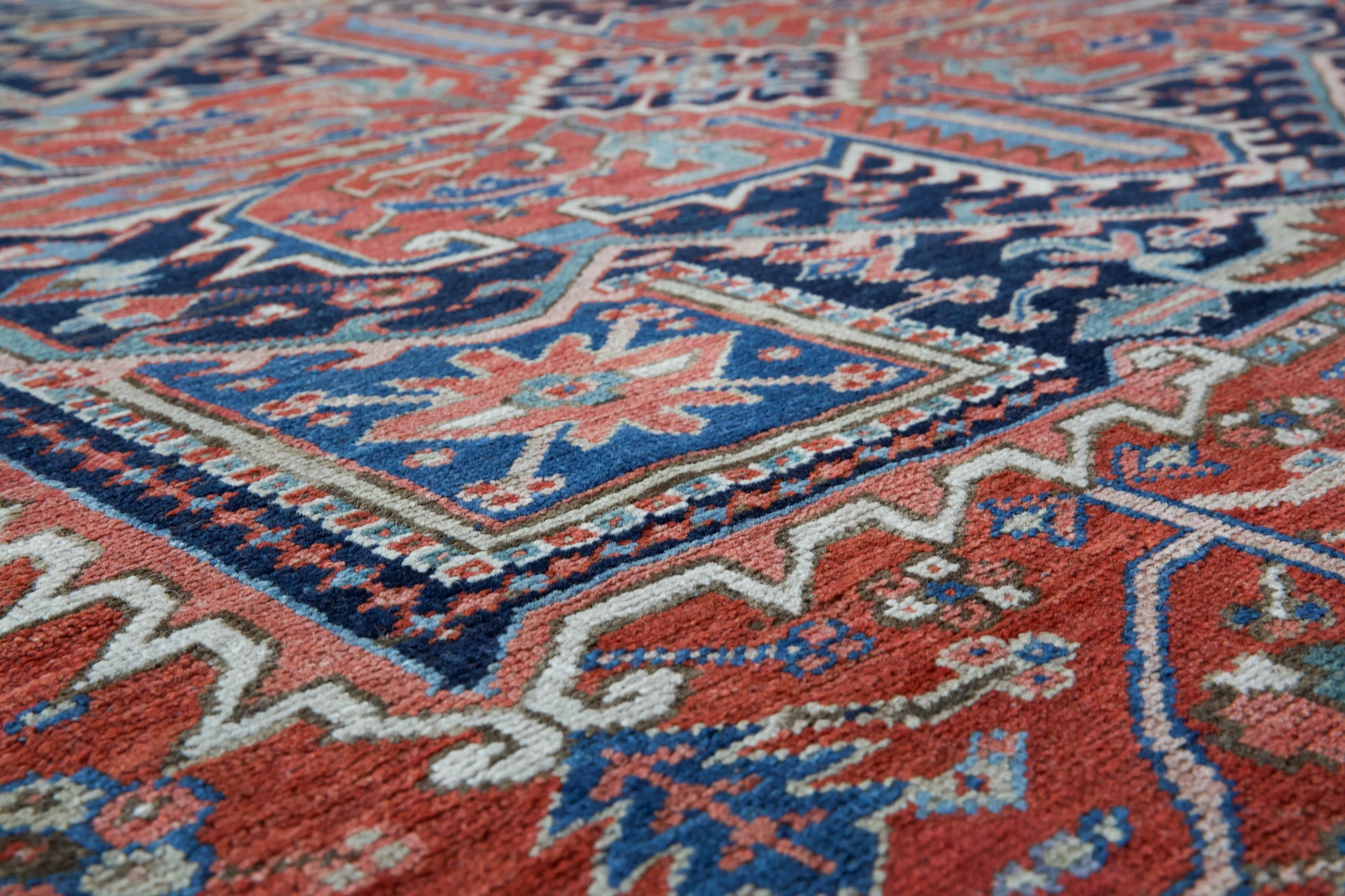 Semi-antique NW Persian Heriz Rug 9'7"x12'