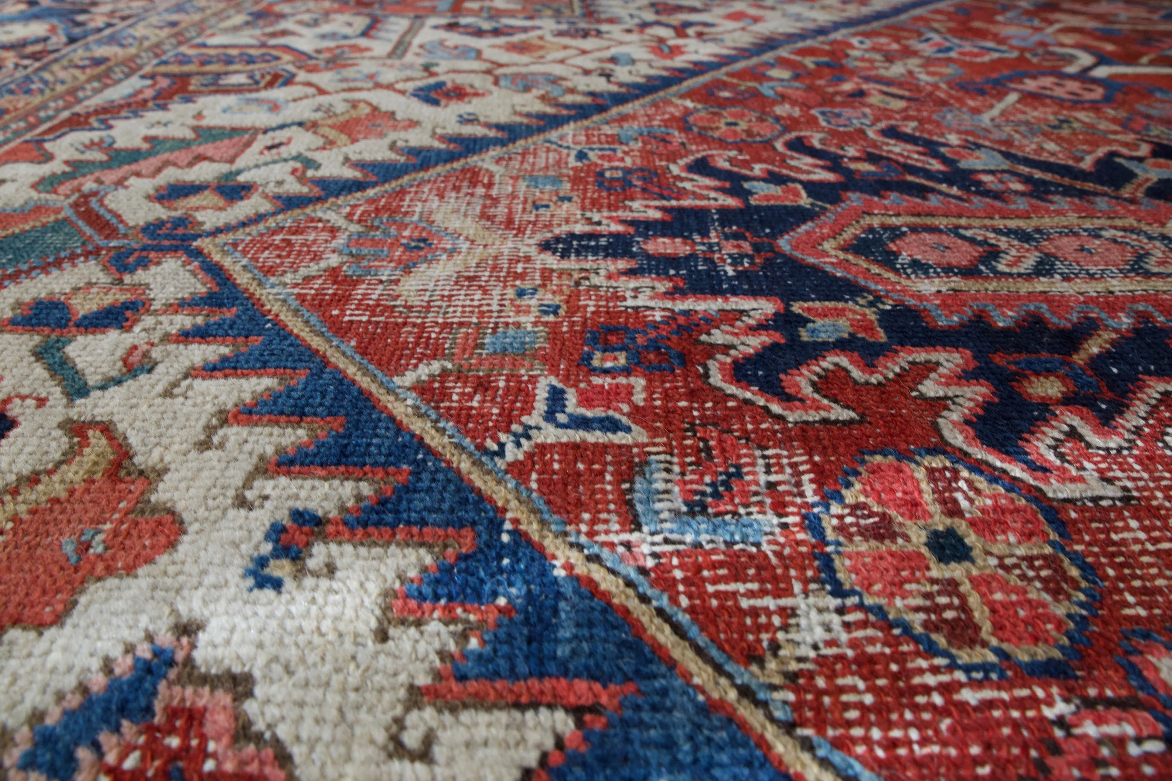 Semi-Antique NW Persian Heriz Rug 9'x12'