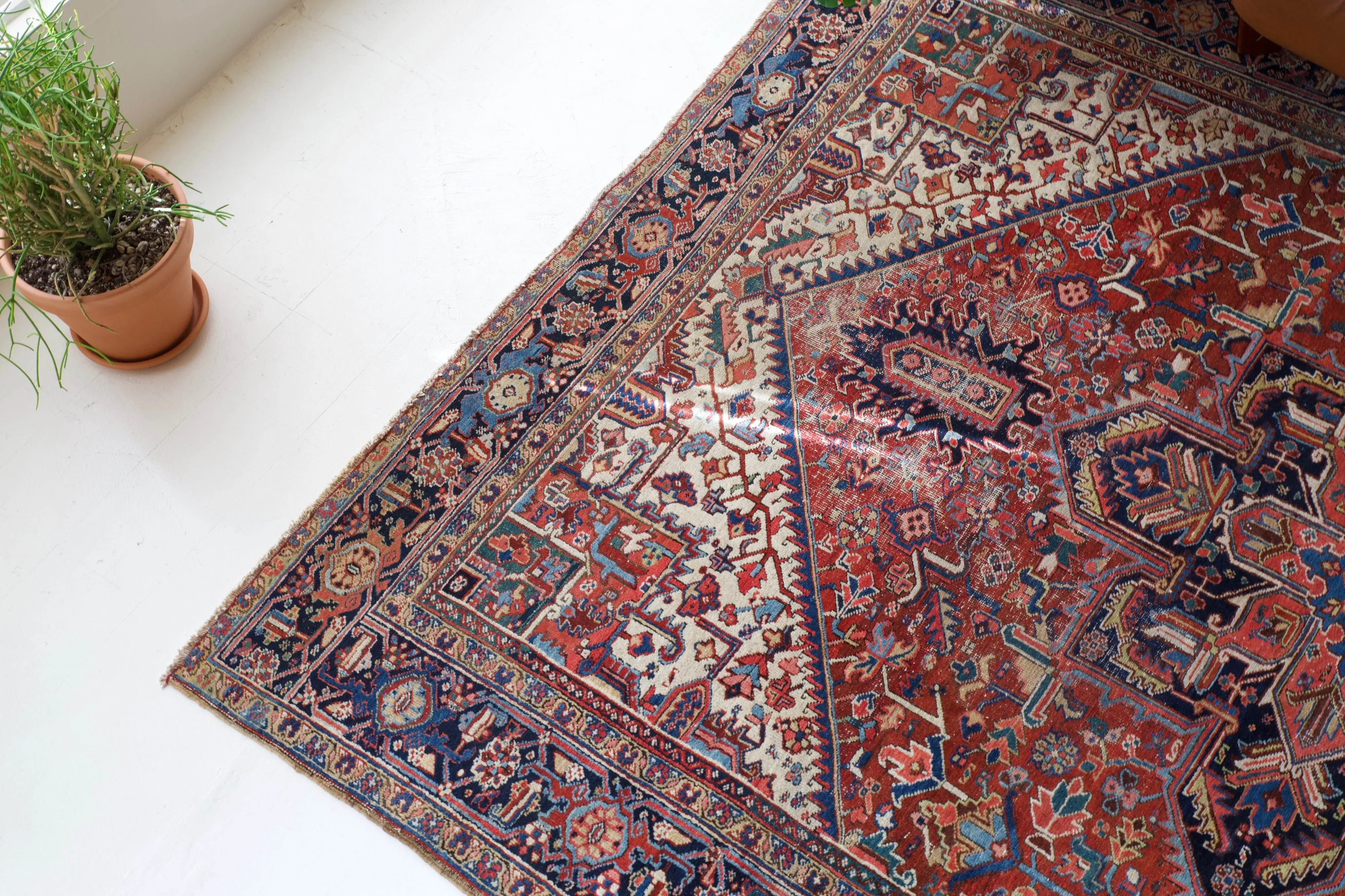 Semi-Antique NW Persian Heriz Rug 9'x12'