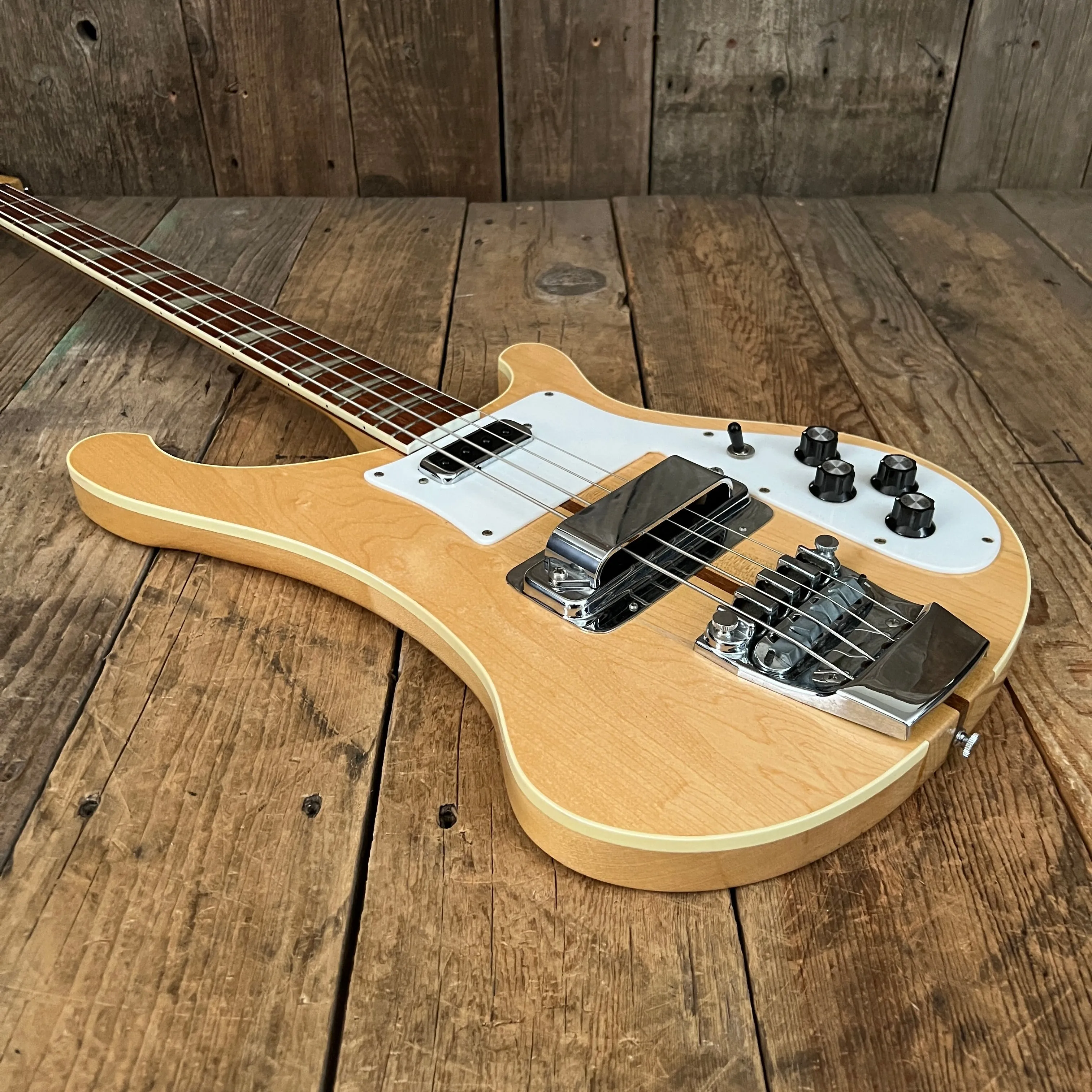 SOLD - Rickenbacker 4001 Bass Mapleglo 1974