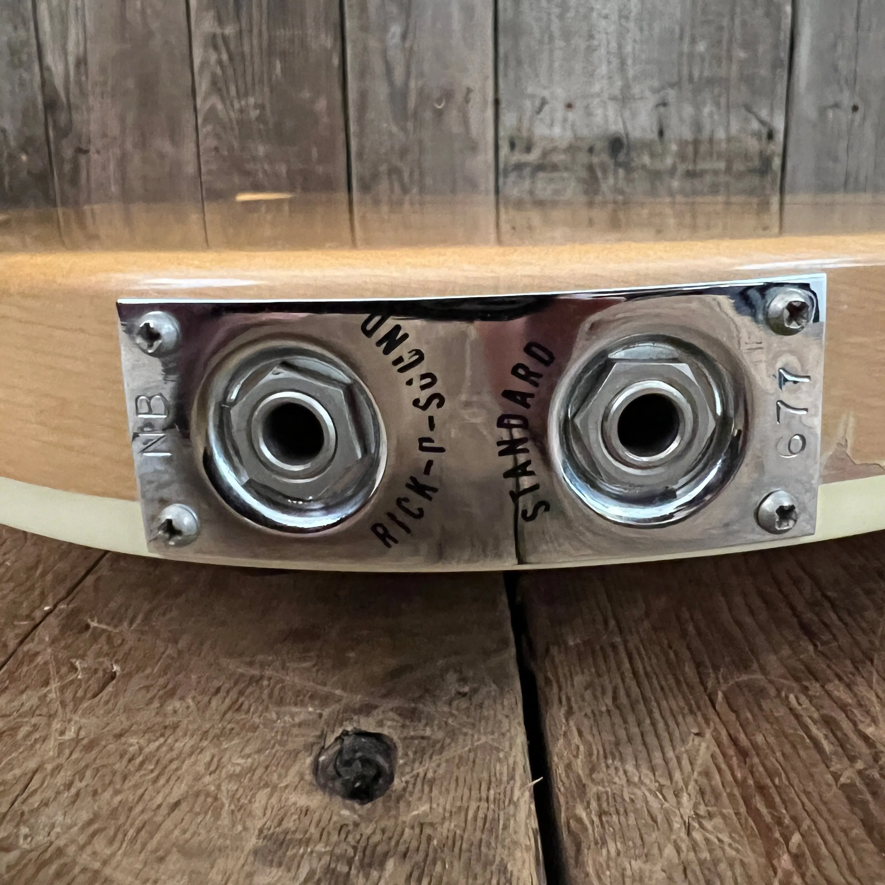 SOLD - Rickenbacker 4001 Bass Mapleglo 1974