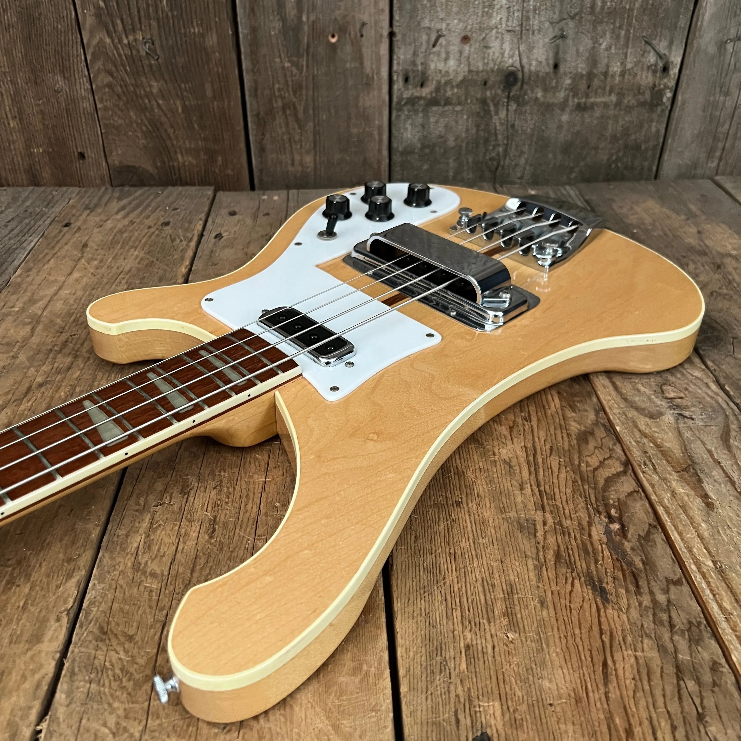 SOLD - Rickenbacker 4001 Bass Mapleglo 1974