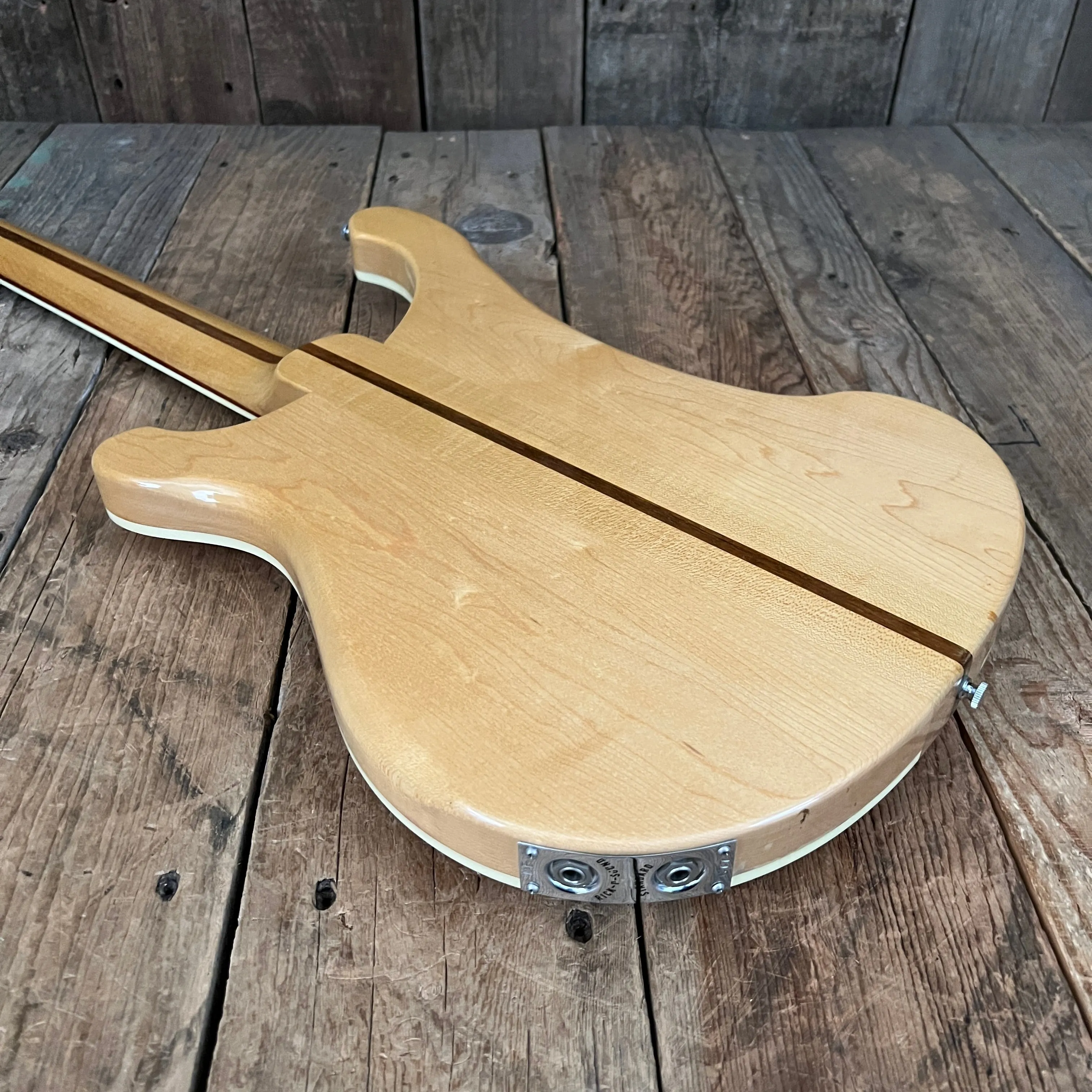 SOLD - Rickenbacker 4001 Bass Mapleglo 1974