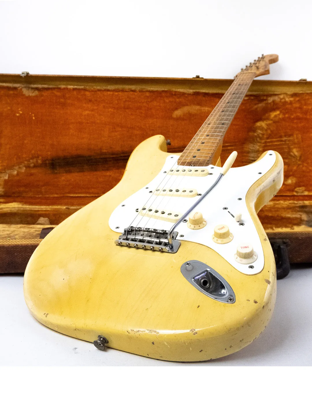 SOLD - Vintage Fender Stratocaster – Blond - Maple Neck – USA 1959