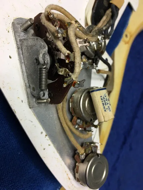 SOLD - Vintage Fender Stratocaster – Blond - Maple Neck – USA 1959