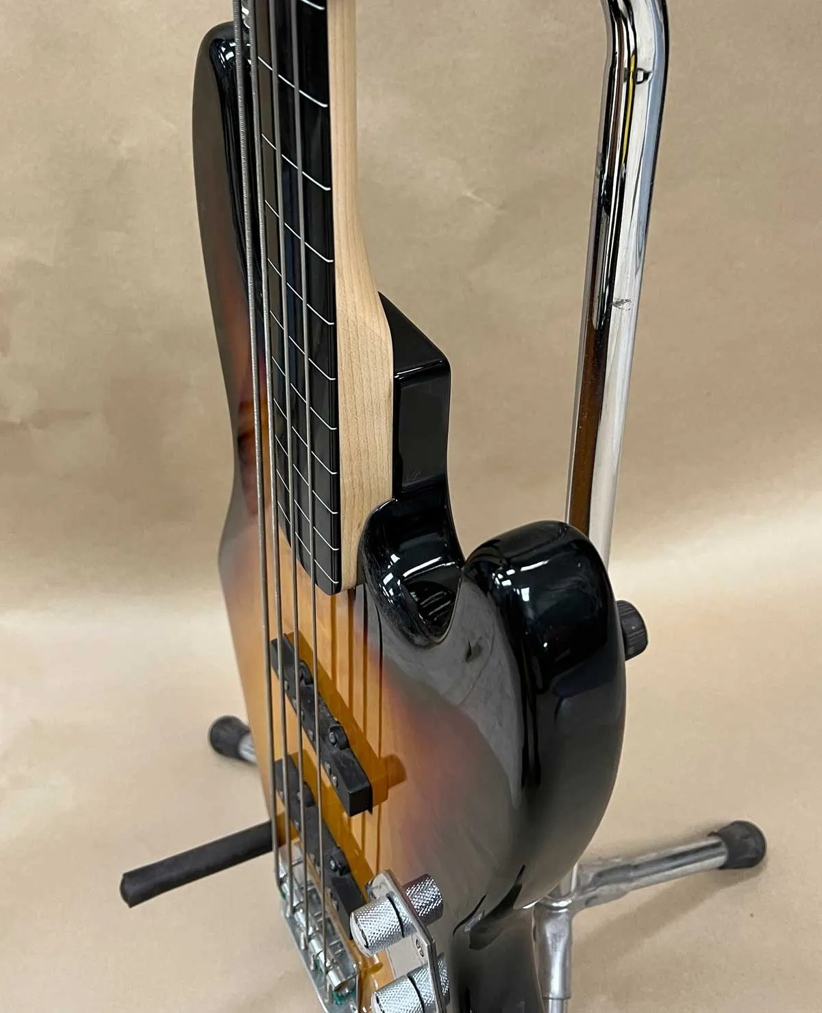 Squier Vintage Modified Series Fretless Jazz Bass