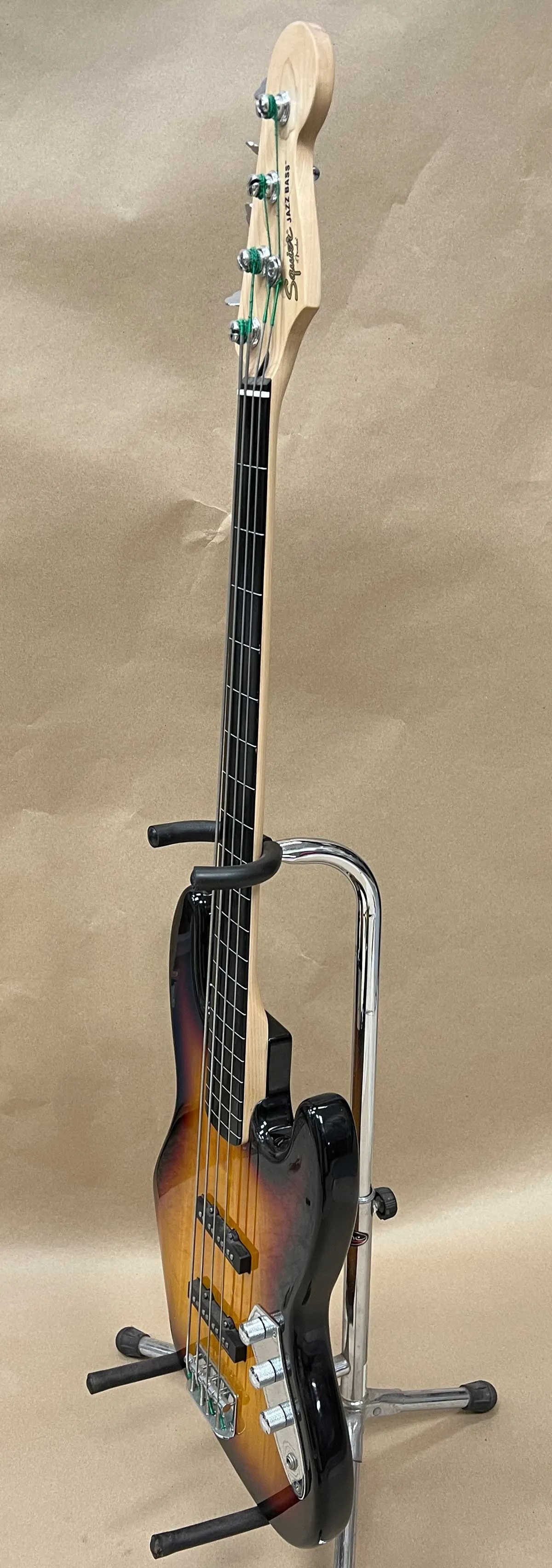 Squier Vintage Modified Series Fretless Jazz Bass