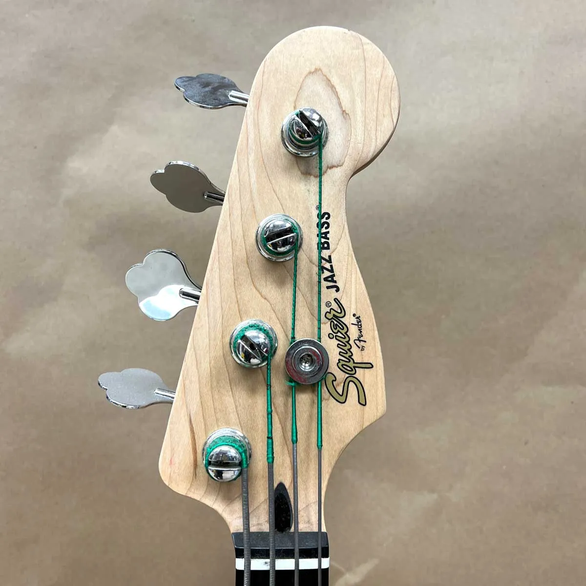 Squier Vintage Modified Series Fretless Jazz Bass