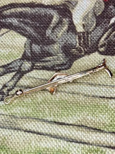 Stock Pin Vintage 9 ct Yellow Gold in Whip and Horse Bust Profile Form