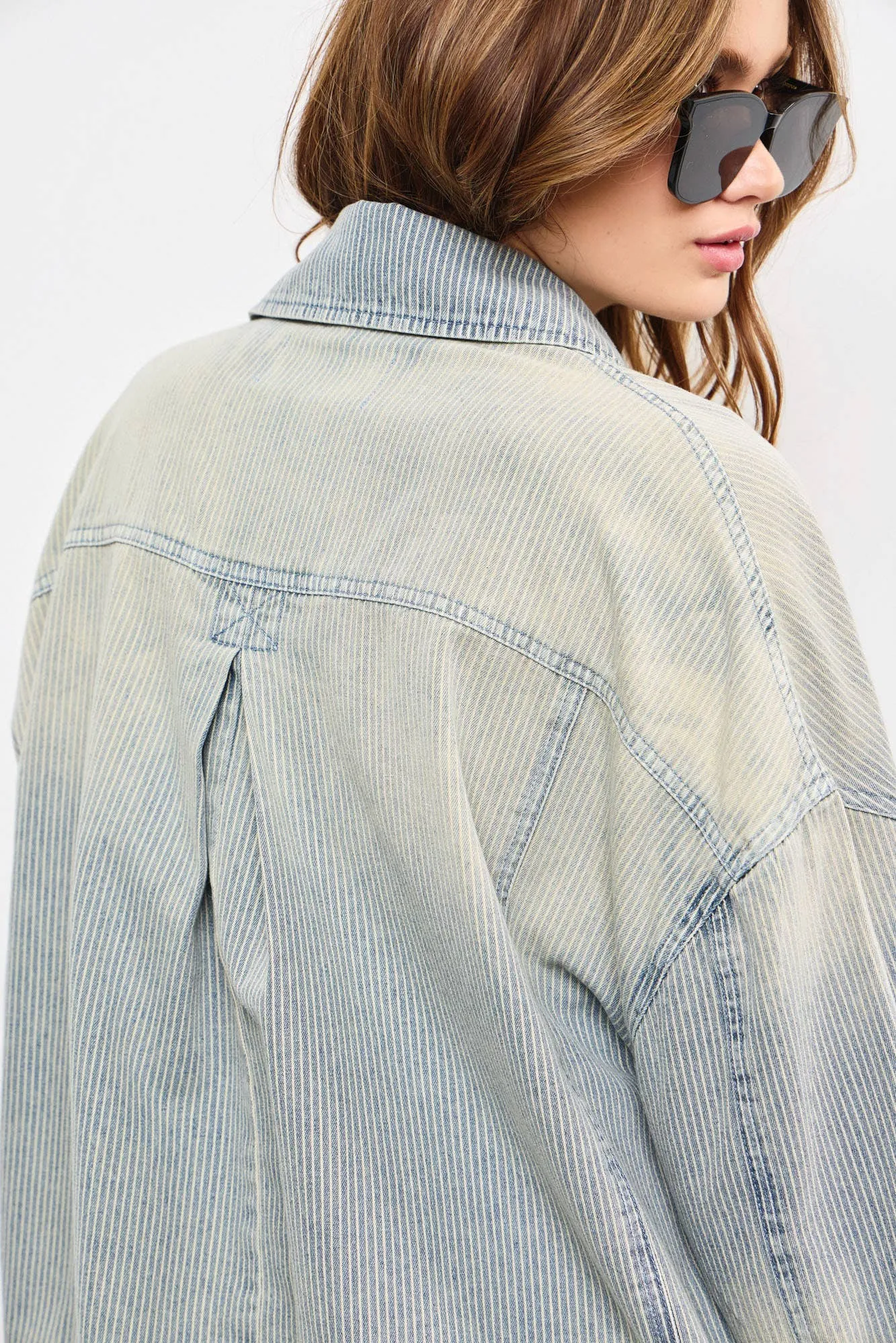 STRIPE OVERSIZED WASH DENIM JACKET