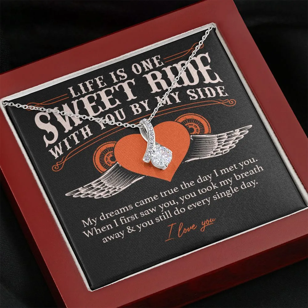 Sweet Ride, Dreams Necklace