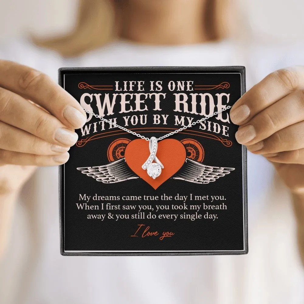 Sweet Ride, Dreams Necklace