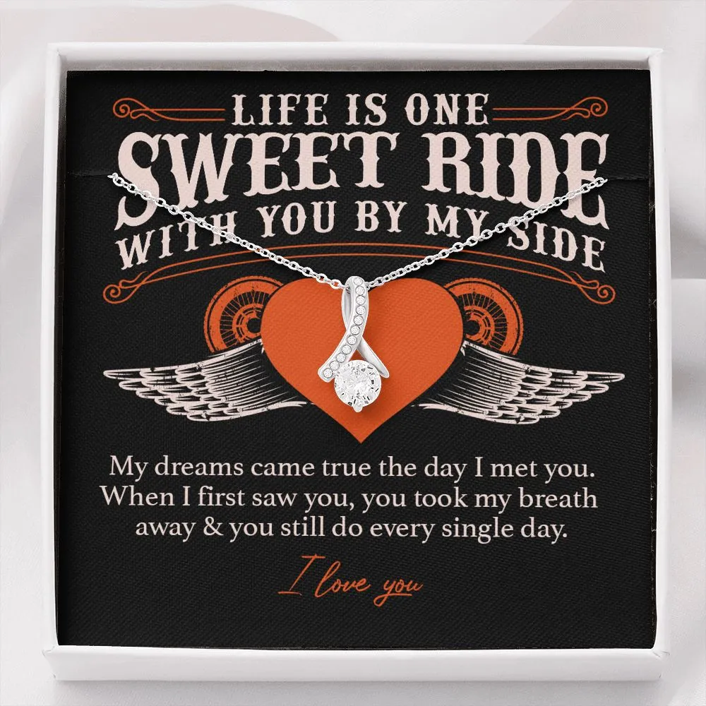 Sweet Ride, Dreams Necklace