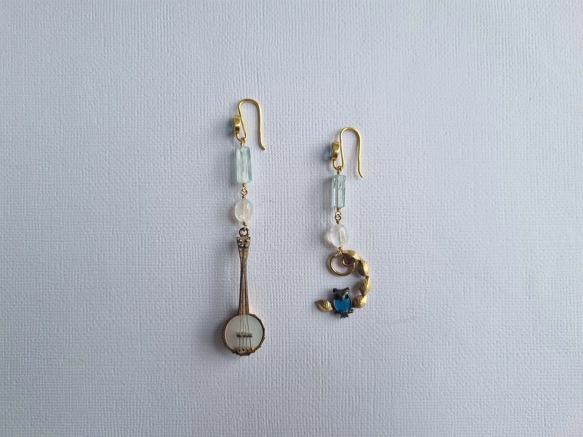 The Owl and the Pussycat | Antique brooch aquamarine moonstone earrings