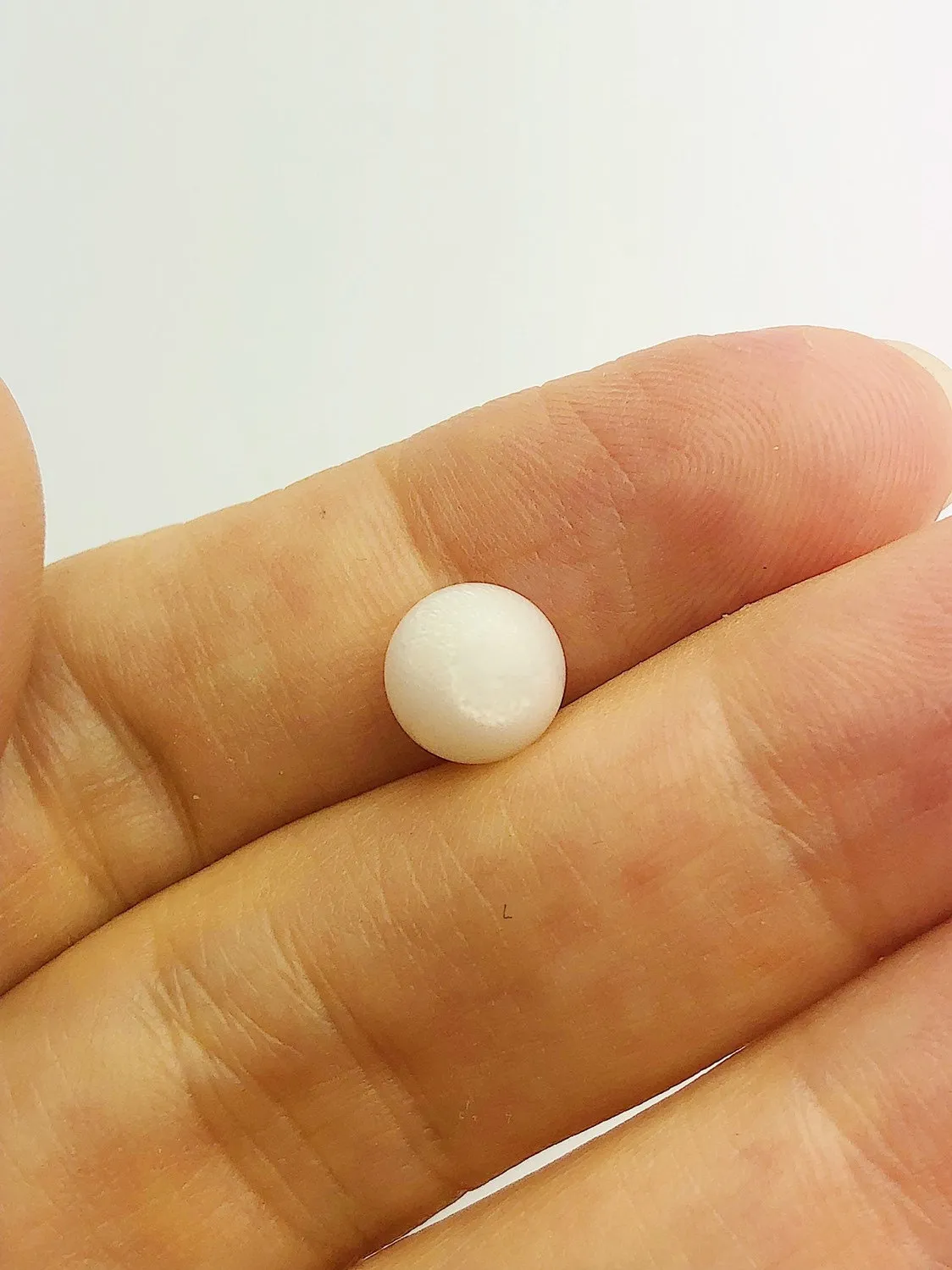 Tridacna White Clam Pearl Loose 7.46mm x 5.6mm No. 31