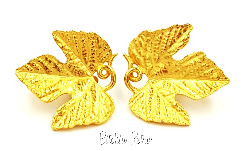 Trifari TM Vintage Leaf Brooch With Matching Comfort Clip Earrings