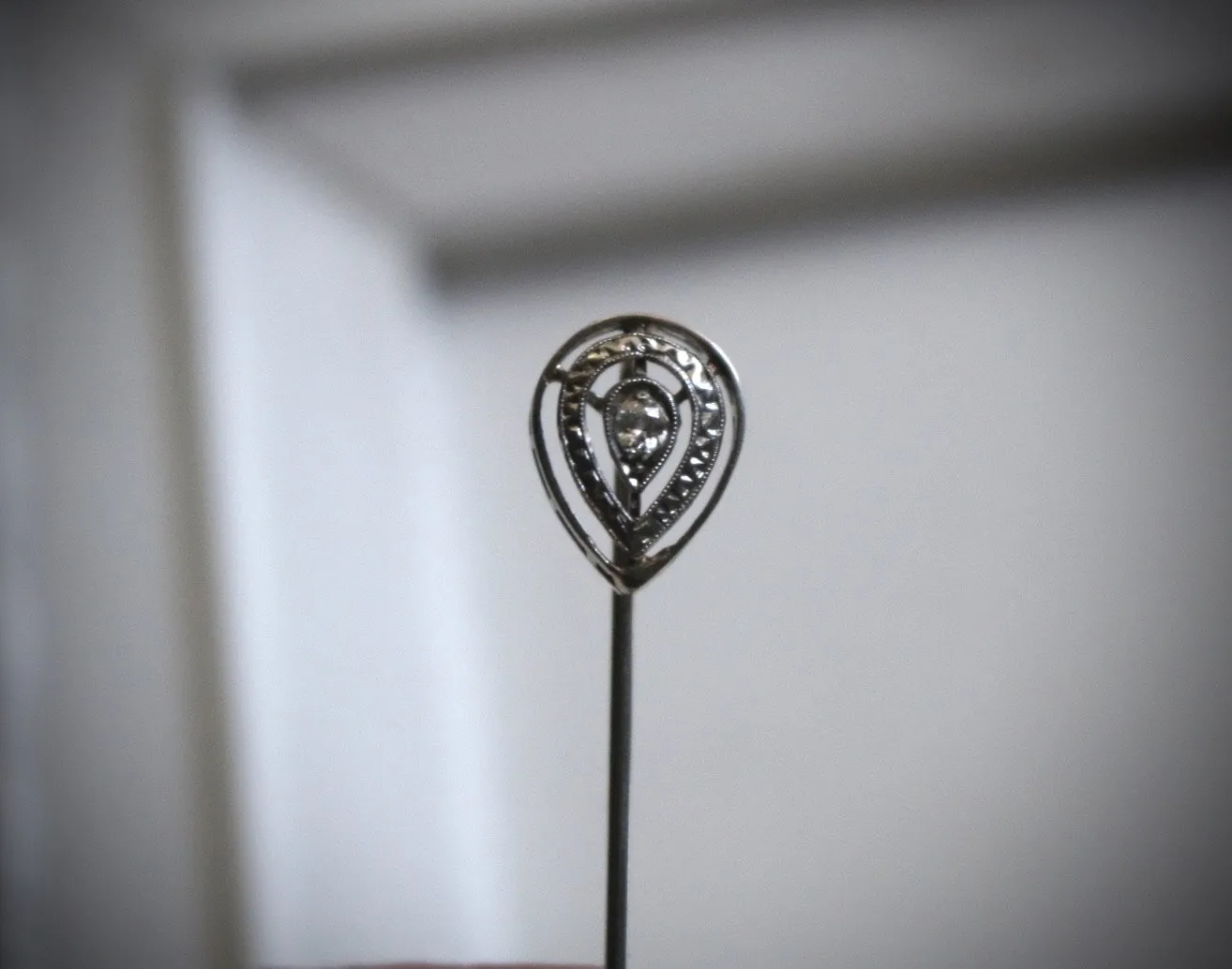 Vintage 14kt White Gold & Diamond Stickpin