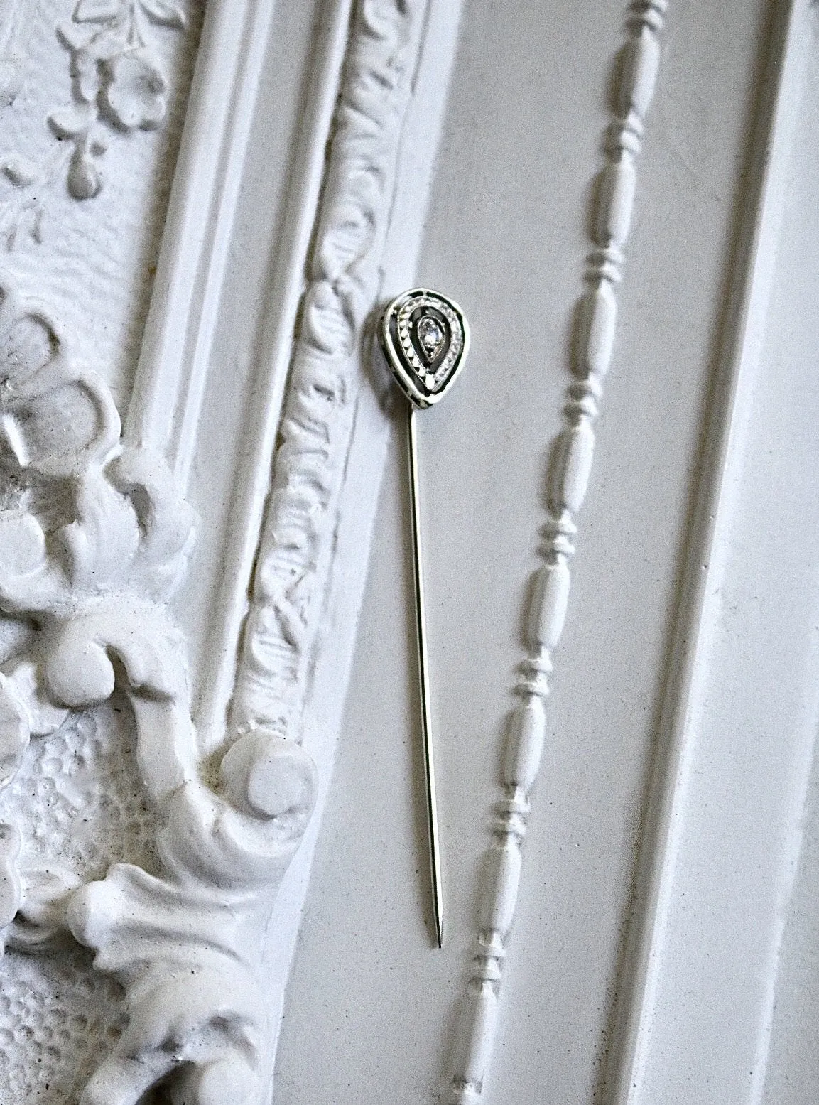 Vintage 14kt White Gold & Diamond Stickpin