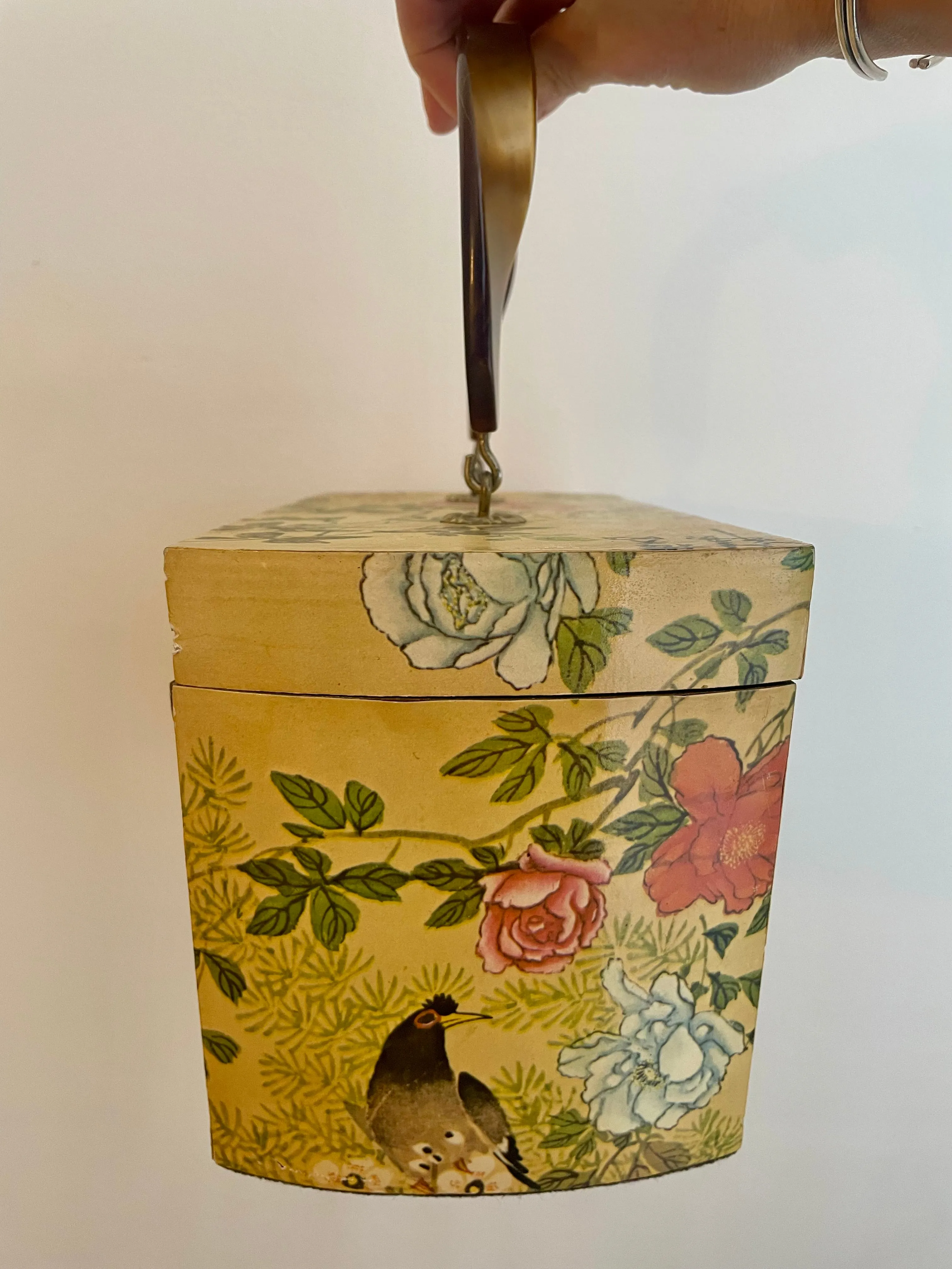 Vintage 70s decoupage box purse / makeup bag (HT2501)