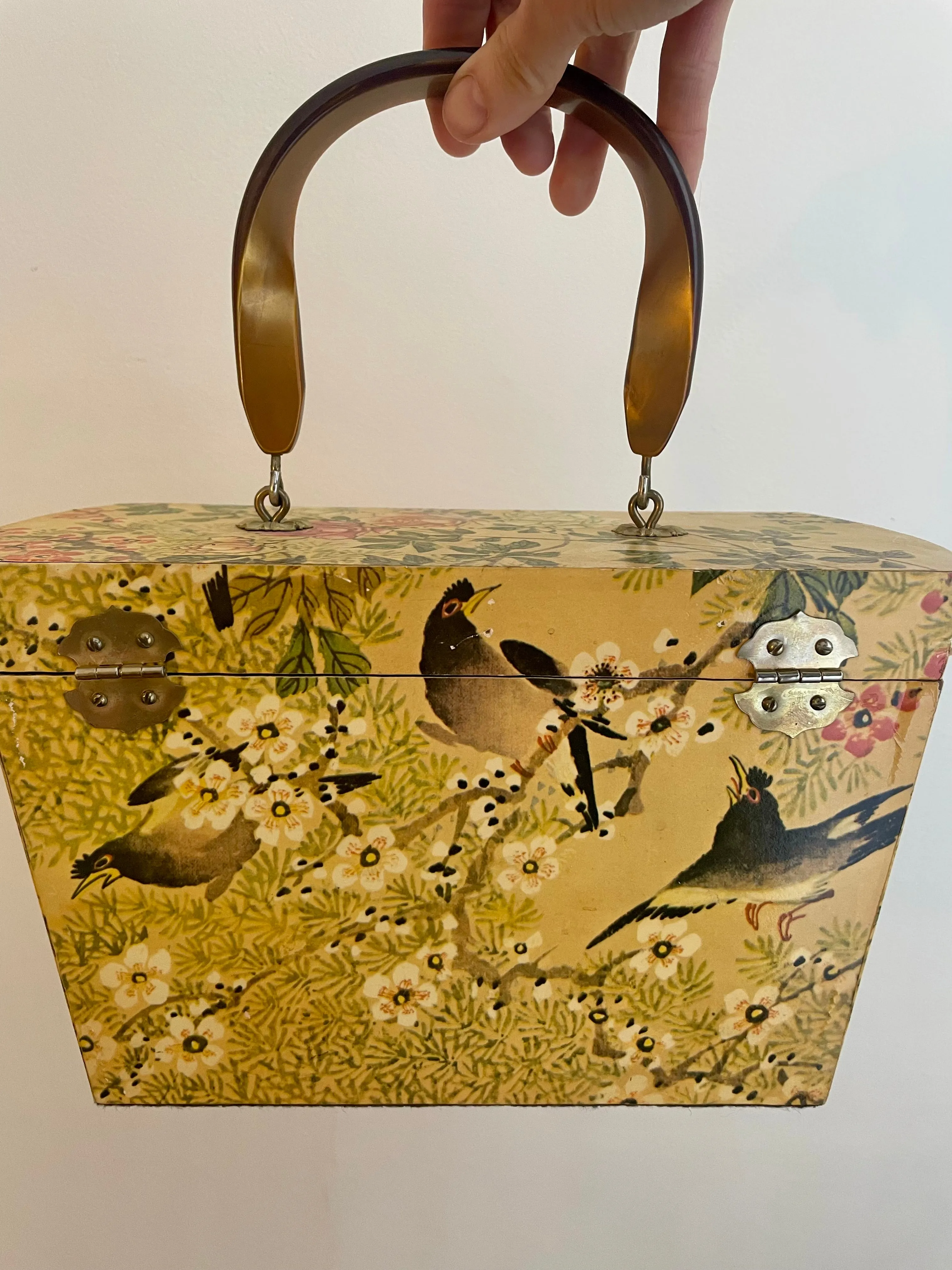 Vintage 70s decoupage box purse / makeup bag (HT2501)