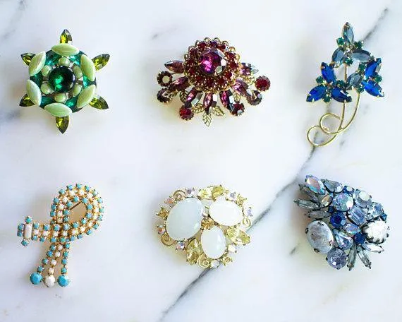 Vintage Weiss Blue Rhinestone and Gray Pearl Brooch