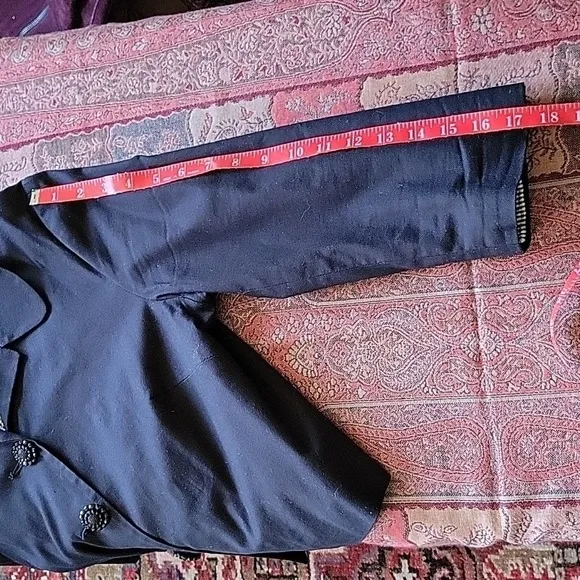 Wendy Hil 90s Black Cropped 3/4 Sleeve Jacket w/ Gingham Lining &amp; Retro Buttons