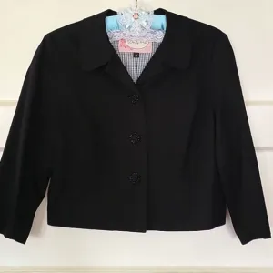 Wendy Hil 90s Black Cropped 3/4 Sleeve Jacket w/ Gingham Lining &amp; Retro Buttons