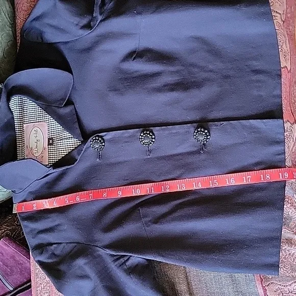 Wendy Hil 90s Black Cropped 3/4 Sleeve Jacket w/ Gingham Lining &amp; Retro Buttons