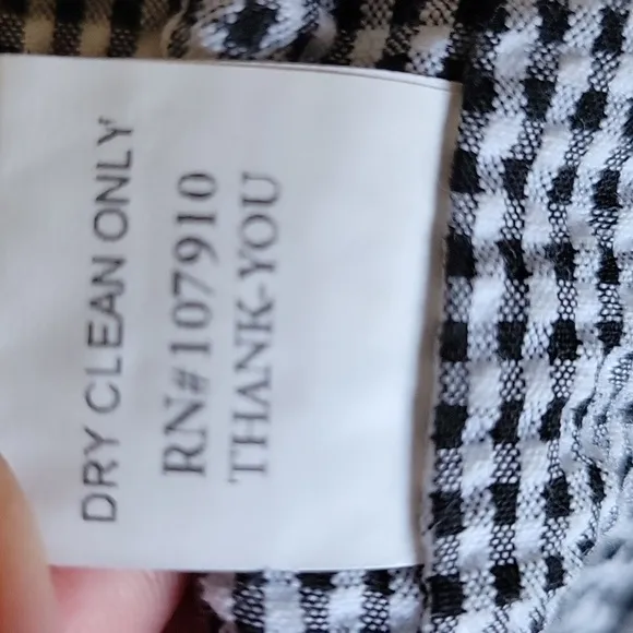 Wendy Hil 90s Black Cropped 3/4 Sleeve Jacket w/ Gingham Lining &amp; Retro Buttons